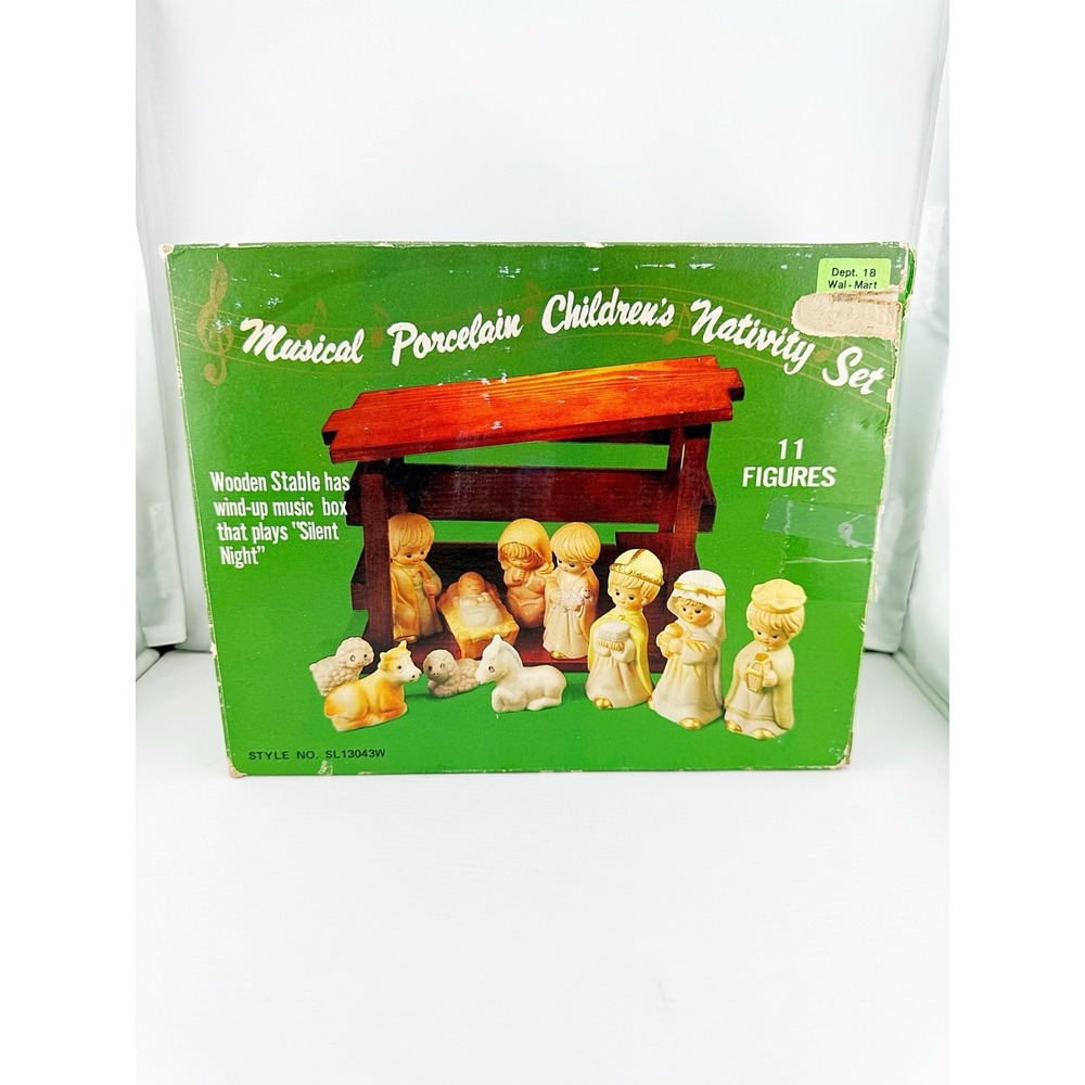 Vintage 1991 Porcelain Musical Christmas Trim Nativity Scene. Plays Silent Night - Picture 4 of 8